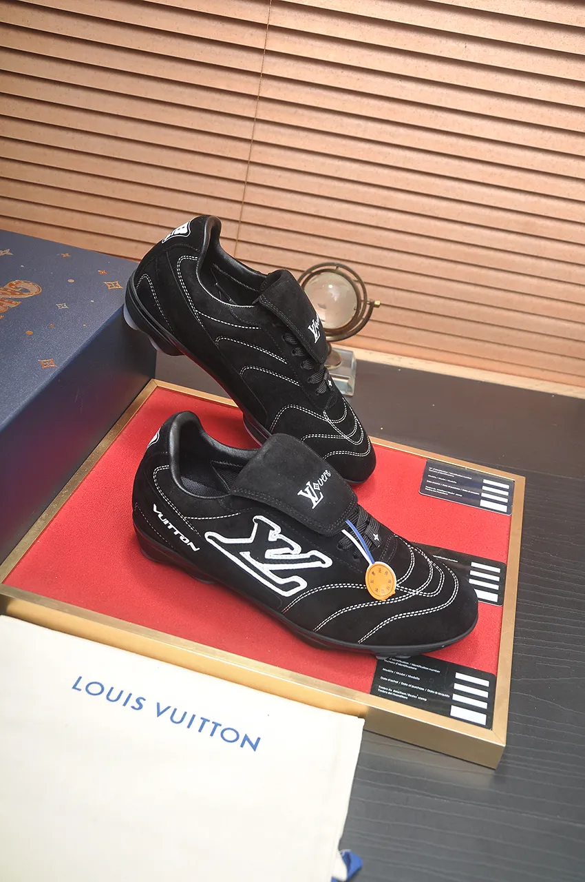 Men's shoes 💰680💶[LOUIS VUITTON] (original order) couple model 🍀LV Louis Vuitton * - top version of LV classic trendy shoes! Made of imported original cowhide, water-dyed cowhide lining, and original wear-resistant rubber outsole! High quality products! Size for women: 35-40. Men: 39-46 (45.46 customized)